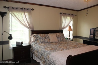 Spacious country living with room to grow! This well-maintained - photo 28
