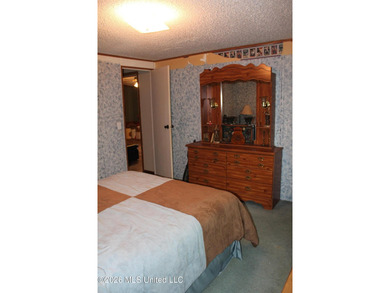 Spacious country living with room to grow! This well-maintained - photo 33