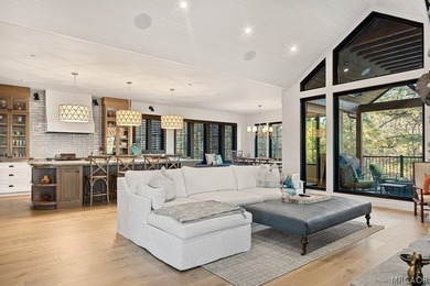 Stunning 4-Bedroom, 3-Bath home with Lake & Ski Slope Views in - photo 34