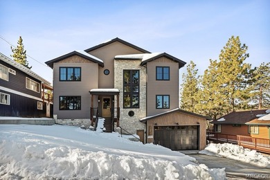Stunning 4-Bedroom, 3-Bath home with Lake & Ski Slope Views in - photo 47