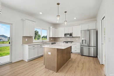 Immediate occupancy! Penn Schools a plus. 4 bedroom with first - photo 3