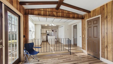 Spacious two-story home located in the established Venetian - photo 11