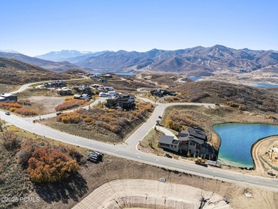 Welcome to 2105 E Paddleboard Way! Embrace the ultimate in - photo 6