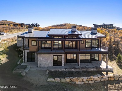 Welcome to 2105 E Paddleboard Way! Embrace the ultimate in - photo 7
