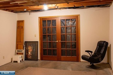 A rare opportunity to own a beautiful lake home on sought-after - photo 32
