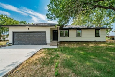 Lake Lavon Home For Sale in Princeton Texas