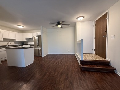 1st Floor Unit Newly Updated! Secure Entrance! The kitchen - photo 5