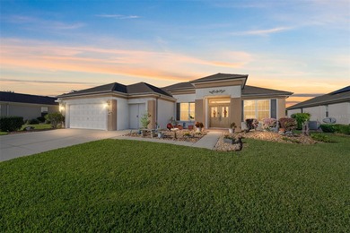 (private lake, pond, creek) Home Sale Pending in Summerfield Florida