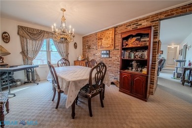 WATERFONT HOME WITH OVERSIZED GARAGE This charming 3 bedroom - photo 22