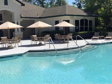 Exceptional opportunity to own this first-floor 2-bedroom - photo 22