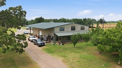Nestled in the rolling countryside of Henderson County in LaRue - photo 24