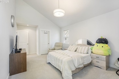 Beautiful Like-New Wilsonville Home! Built in 2021, this - photo 33