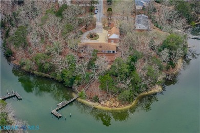 WATERFONT HOME WITH OVERSIZED GARAGE This charming 3 bedroom - photo 39