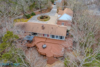 WATERFONT HOME WITH OVERSIZED GARAGE This charming 3 bedroom - photo 40