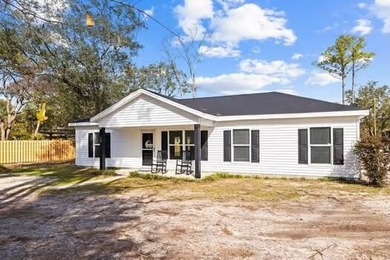 Prime Investment Opportunity! Discover a rare and versatile - photo 3