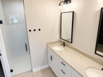 Welcome home to this beautifully designed, one-level living home - photo 8