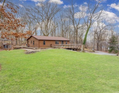Kuhn Lake Home For Sale in Pierceton Indiana