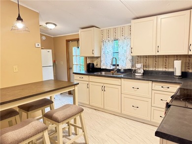 This 3-bedroom, 2-bathroom home is located on an interior lot in - photo 8