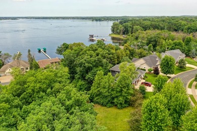 **OPEN BUILDER:** WOODED WALKOUT LAKEVIEW LOT in Forest Hills - photo 10