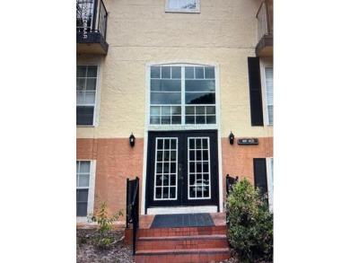 Lake Orlando Condo For Sale in Orlando Florida