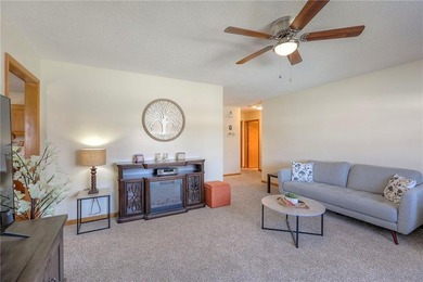 Welcome to Morningview 55+ in Raymore! This charming 2 bed, 2