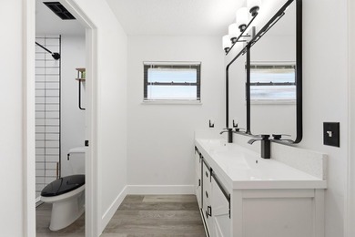 Fully remodeled and move-in ready! This 2-bedroom, 2-bathroom - photo 14