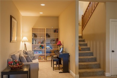Beautifully maintained and thoughtfully designed, this spacious - photo 18
