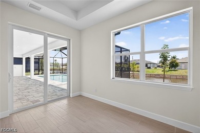 MOVE IN READY NEW CONSTRUCTION NO FLOOD ZONE WATERFRONT PARADISE - photo 18