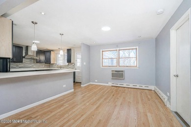 Welcome to this ranch-style home located on a quiet No-Outlet - photo 9