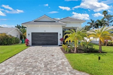 668 93rd Ave N with unparalleled structural integrity, modern - photo 1
