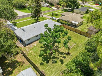 Fully remodeled and move-in ready! This 2-bedroom, 2-bathroom - photo 22