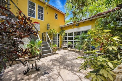 Old Hollywood elegance meets tropical Miami living in Belle - photo 33