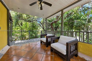 Old Hollywood elegance meets tropical Miami living in Belle - photo 35