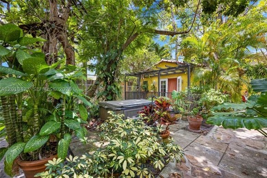 Old Hollywood elegance meets tropical Miami living in Belle - photo 47