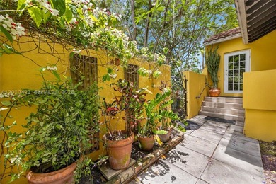 Old Hollywood elegance meets tropical Miami living in Belle - photo 48