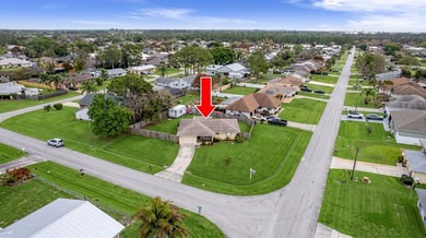 Welcome to this charming Port St. Lucie retreat! Offering rare - photo 3