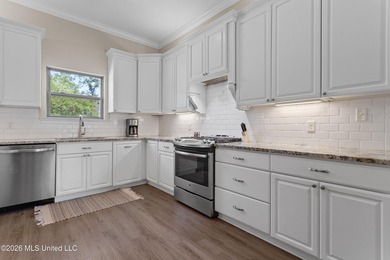 Nestled on a quiet cul-de-sac in the award-winning Ocean Springs - photo 11