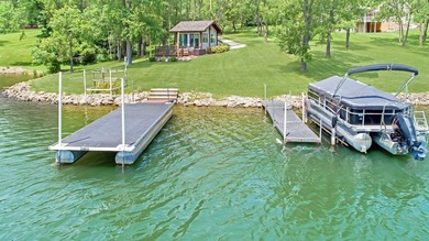 Experience exceptional waterfront living in this one-of-a-kind - photo 8