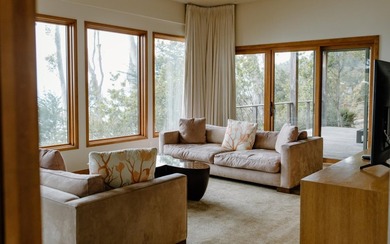 This luxurious oceanfront retreat located a few doors north of - photo 30