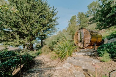 This luxurious oceanfront retreat located a few doors north of - photo 33