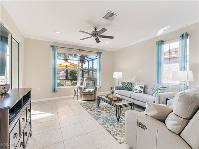 This stunning WCI-built Areca model offers an extended great