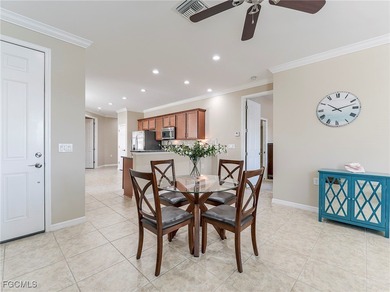 This stunning WCI-built Areca model offers an extended great