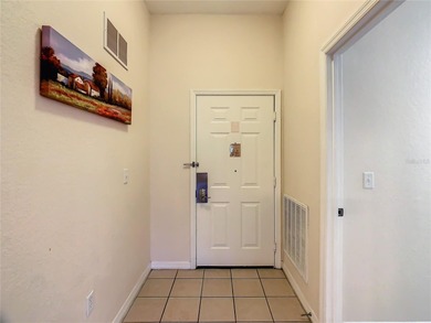 Welcome to this beautifully furnished 3-bedroom, 2-bathroom - photo 9