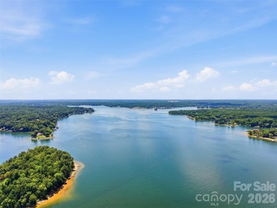 Peaceful waterfront retreat nestled on a beautifully wooded lot - photo 2