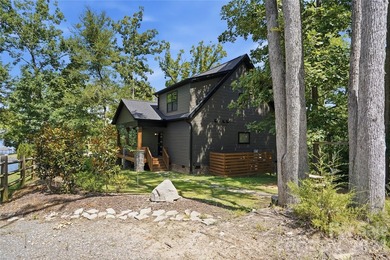 Peaceful waterfront retreat nestled on a beautifully wooded lot - photo 5