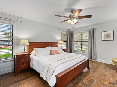 Positioned on prestigious Edgewater Drive in Landa Park Estates - photo 11