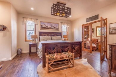 Welcome to this beautiful 4-bedroom, 3-bath mountain retreat - photo 14