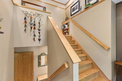 SEE 3D VIRTUAL TOUR & FLOOR PLAN. PRAIRIE SCHOOL HOME BUILT BY - photo 7