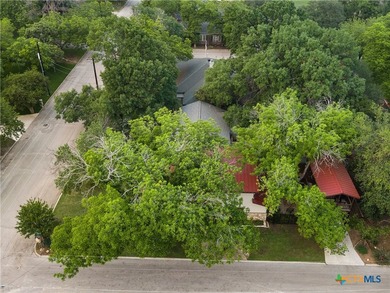 Positioned on prestigious Edgewater Drive in Landa Park Estates - photo 36