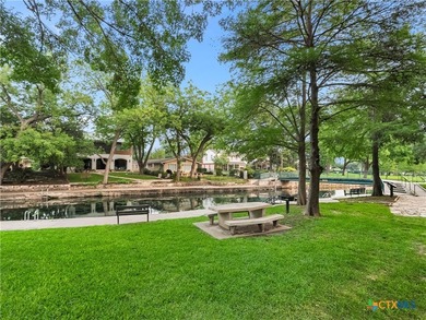 Positioned on prestigious Edgewater Drive in Landa Park Estates - photo 40